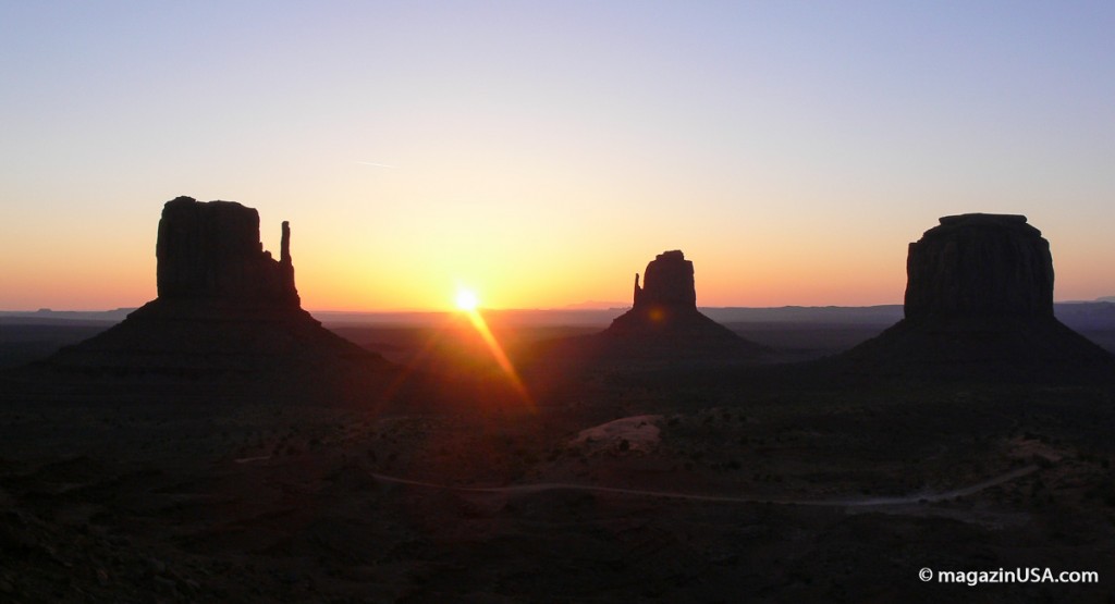 Monument Valley Sonnenaufgang