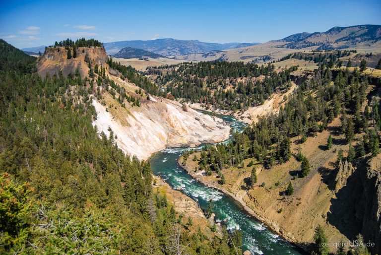 Wyoming: Yellowstone Nationalpark – Bisons und Geyser / Geisire