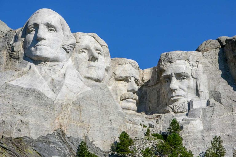 Mt. Rushmore, South Dakota, USA — die vier Präsidentenköpfe